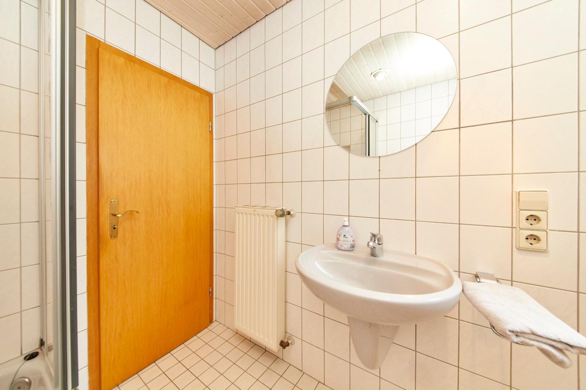 Haus Am Hafen Villa แบร์นคาสเทล-คืสท์ ภายนอก รูปภาพ